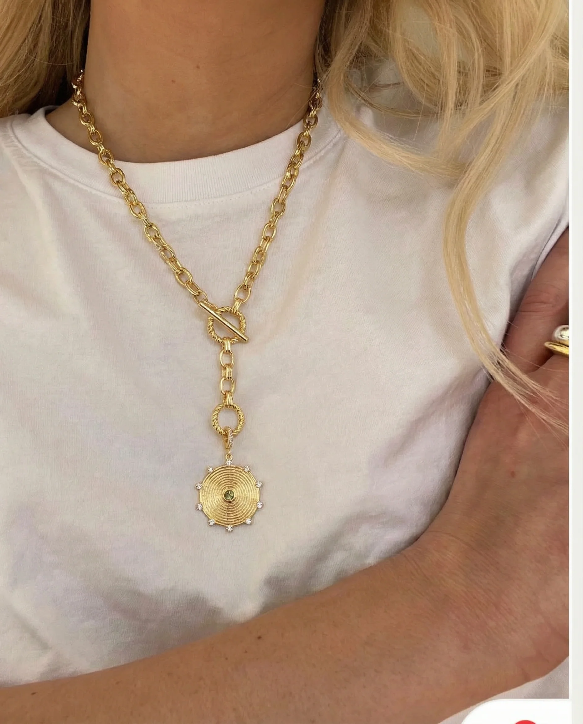 Rooted in Love Mother of Pearl Pendant Necklace in Gold