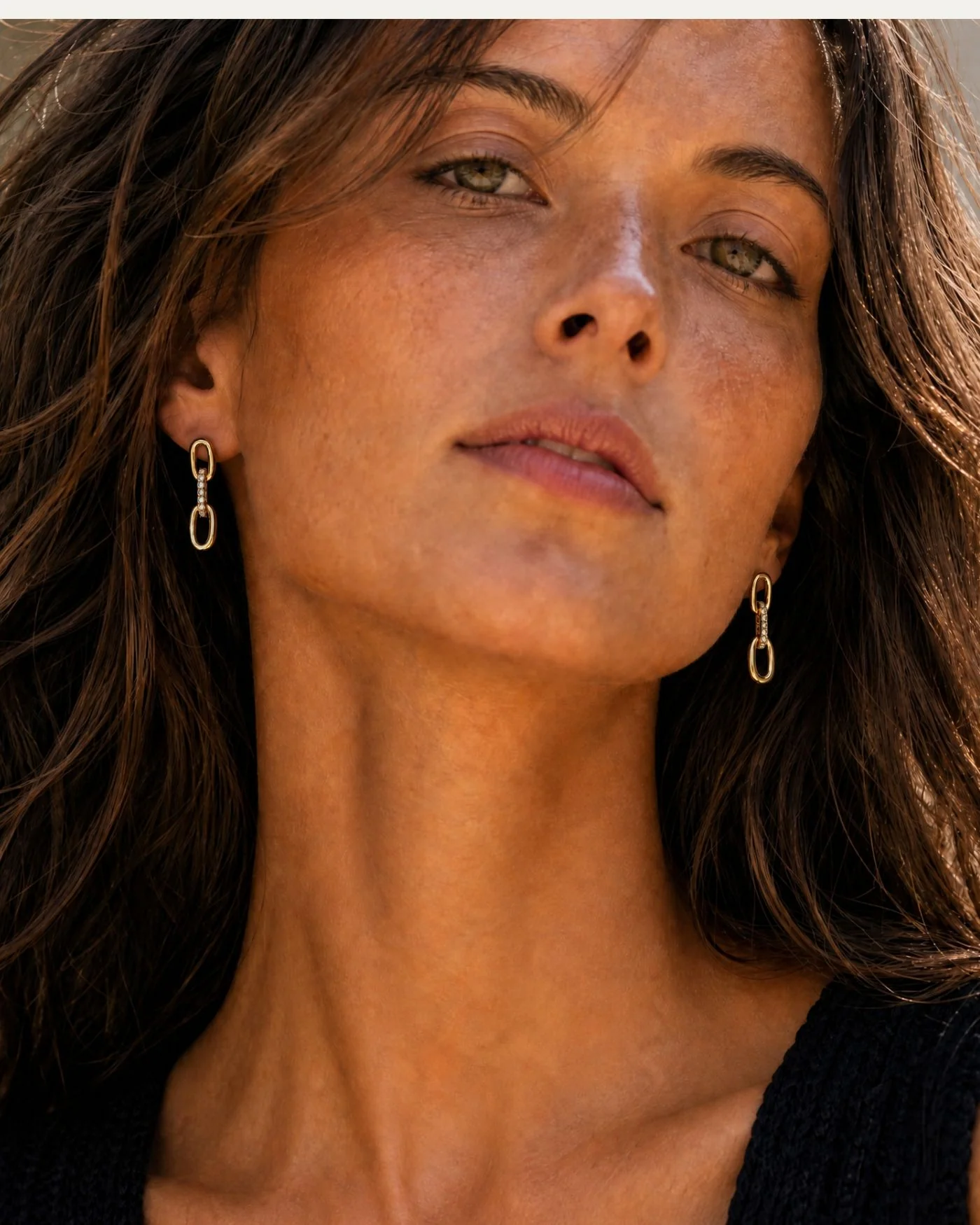 Aster Link Earrings with Pavé Center Link in Gold Plated Brass